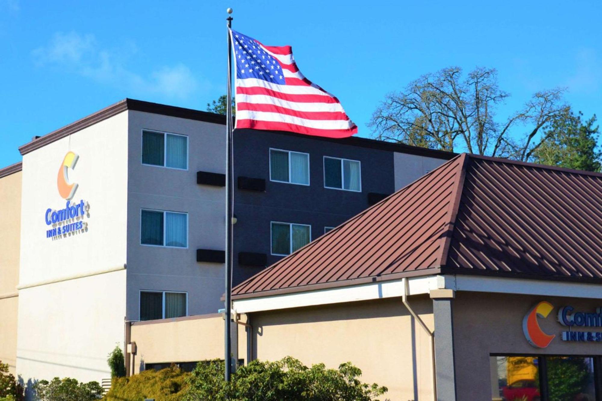 Comfort Inn & Suites Beaverton - Portland West Bagian luar foto